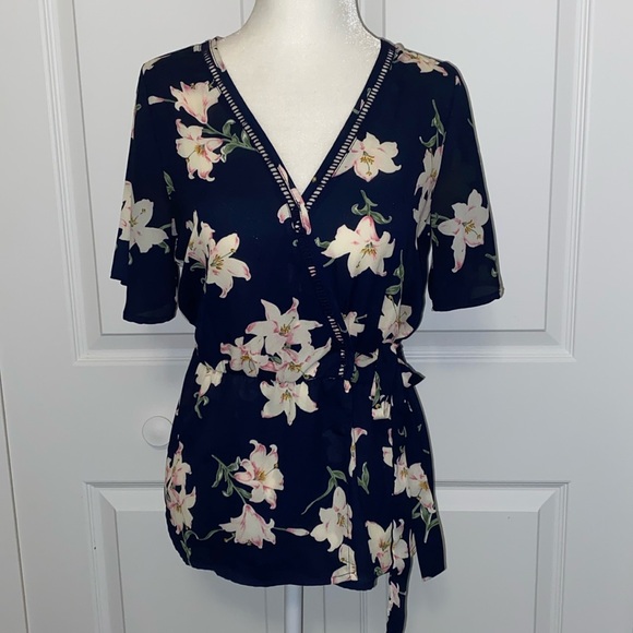 Sienna Sky Short sleeve faux wrap top - Picture 1 of 4